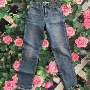 Levi’s Premium Wedgie Fit